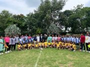 ‘खेलो इंडिया अस्मिता’ पहल महिलाओं की खेल भागीदारी बढ़ाने के लिए एक सशक्त कदम: केंद्रीय राज्य मंत्री रक्षा खडसे Raksha Khadse with Football players